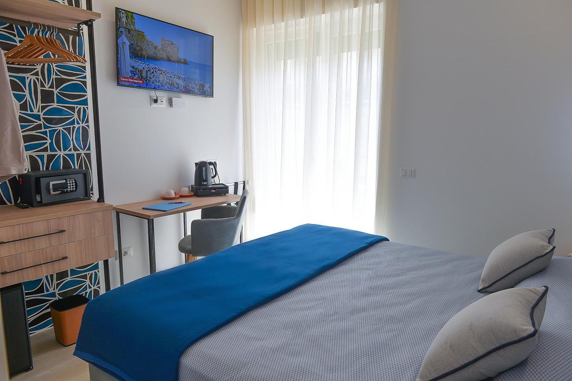 Charming Rooms Amalfi Coast Майори Экстерьер фото