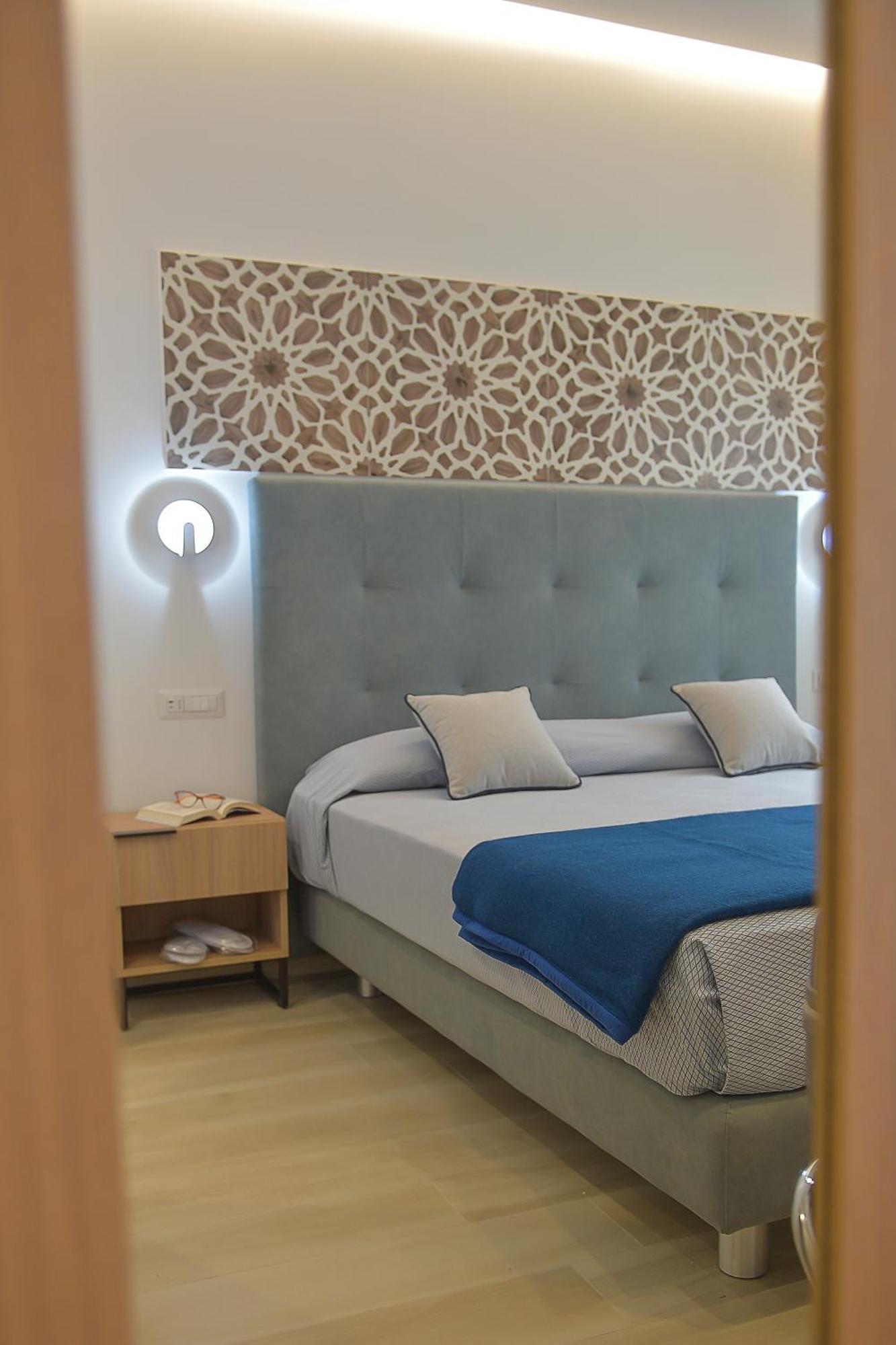 Charming Rooms Amalfi Coast Майори Экстерьер фото