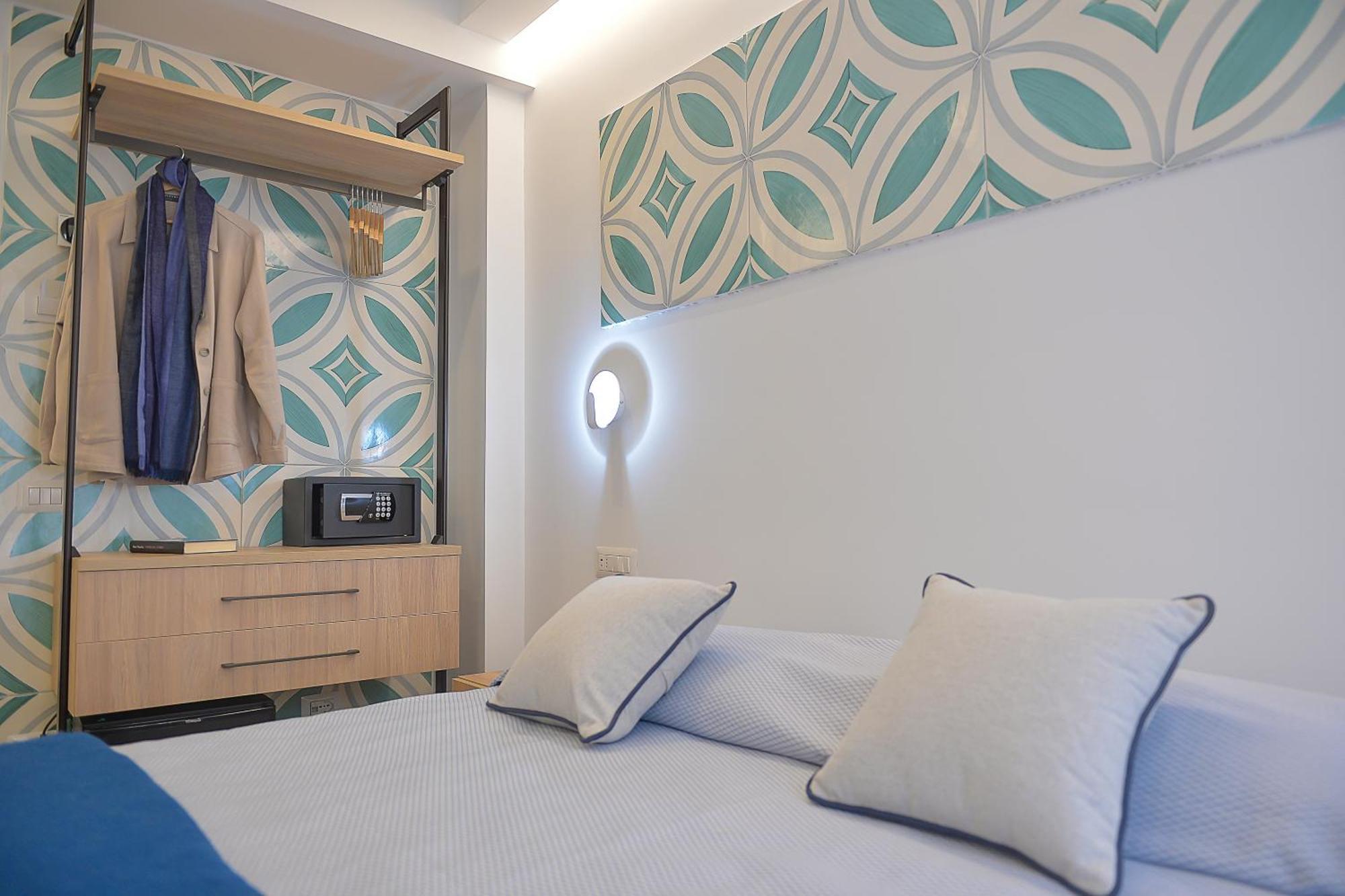 Charming Rooms Amalfi Coast Майори Экстерьер фото